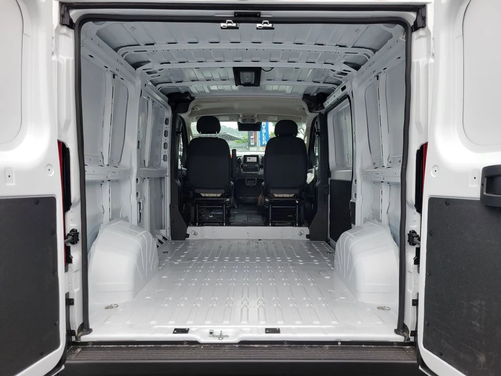 New 2026 Bright White Clear-Coat Exterior Paint RAM Low Roof image 16