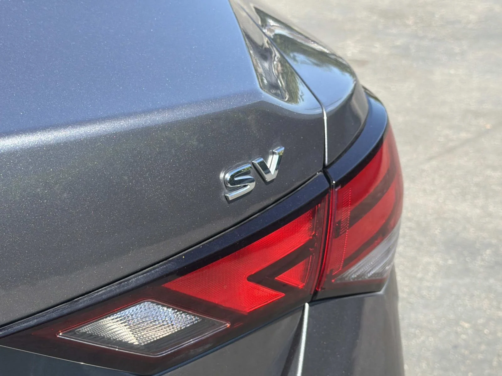 Used 2023 GUN METALLIC Nissan SV image 27