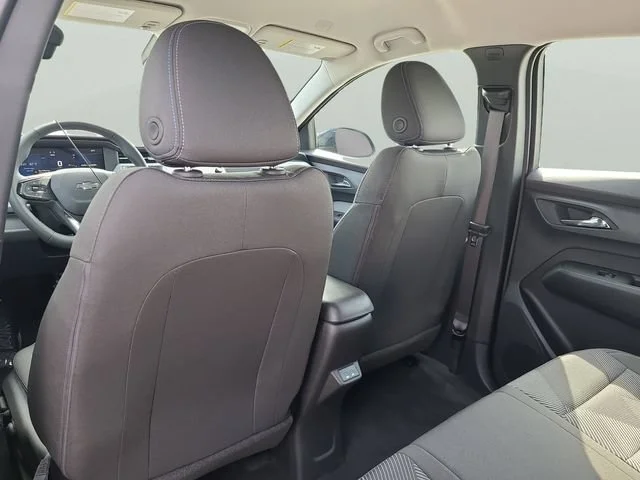 New 2027 Mosaic Black Metallic Chevrolet LT image 8