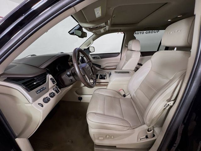 2020 GMC Yukon XL Denali - Photo 10