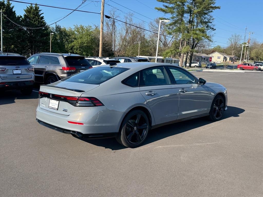 Used 2025 Urban Gray Pearl Honda Sport-L image 7