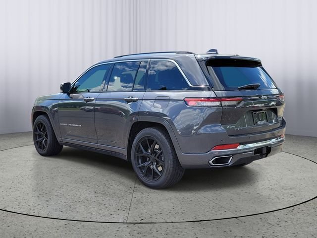Used 2022 Gray Jeep Overland image 4