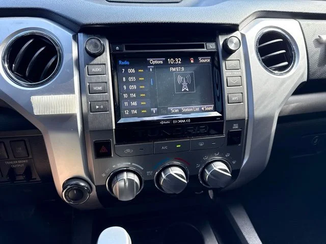Used 2019 Black Toyota SR5 image 20