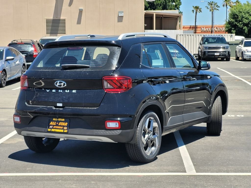 New 2026 Black Hyundai SEL image 3