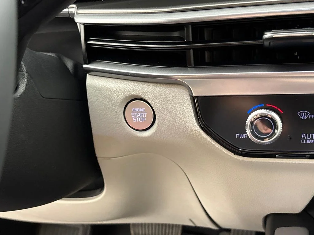 New 2026 White Kia S image 29