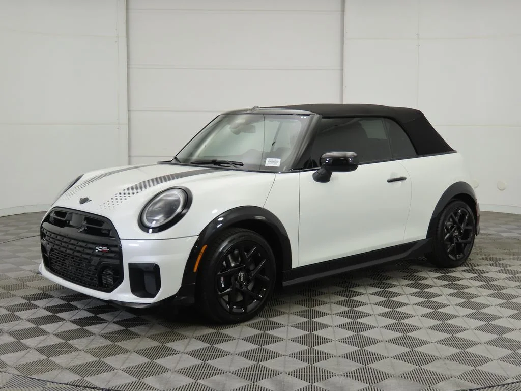 Used 2026 Nanuq White Metallic MINI  image 10