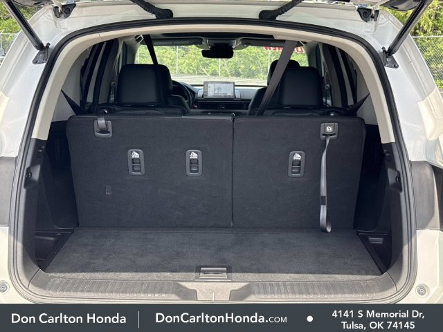 Used 2025 Platinum White Pearl Honda Touring image 7