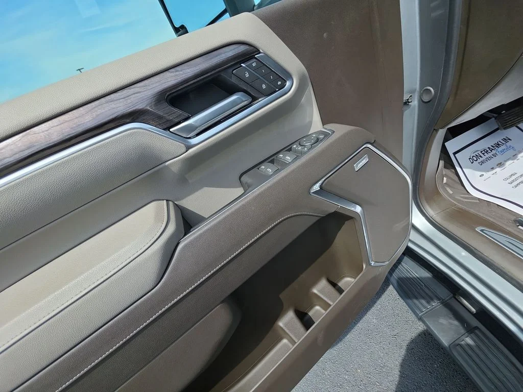 Used 2025 Gray Chevrolet LTZ image 13