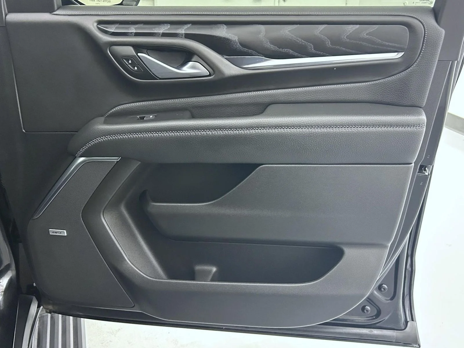 Used 2022 Black GMC Denali image 17