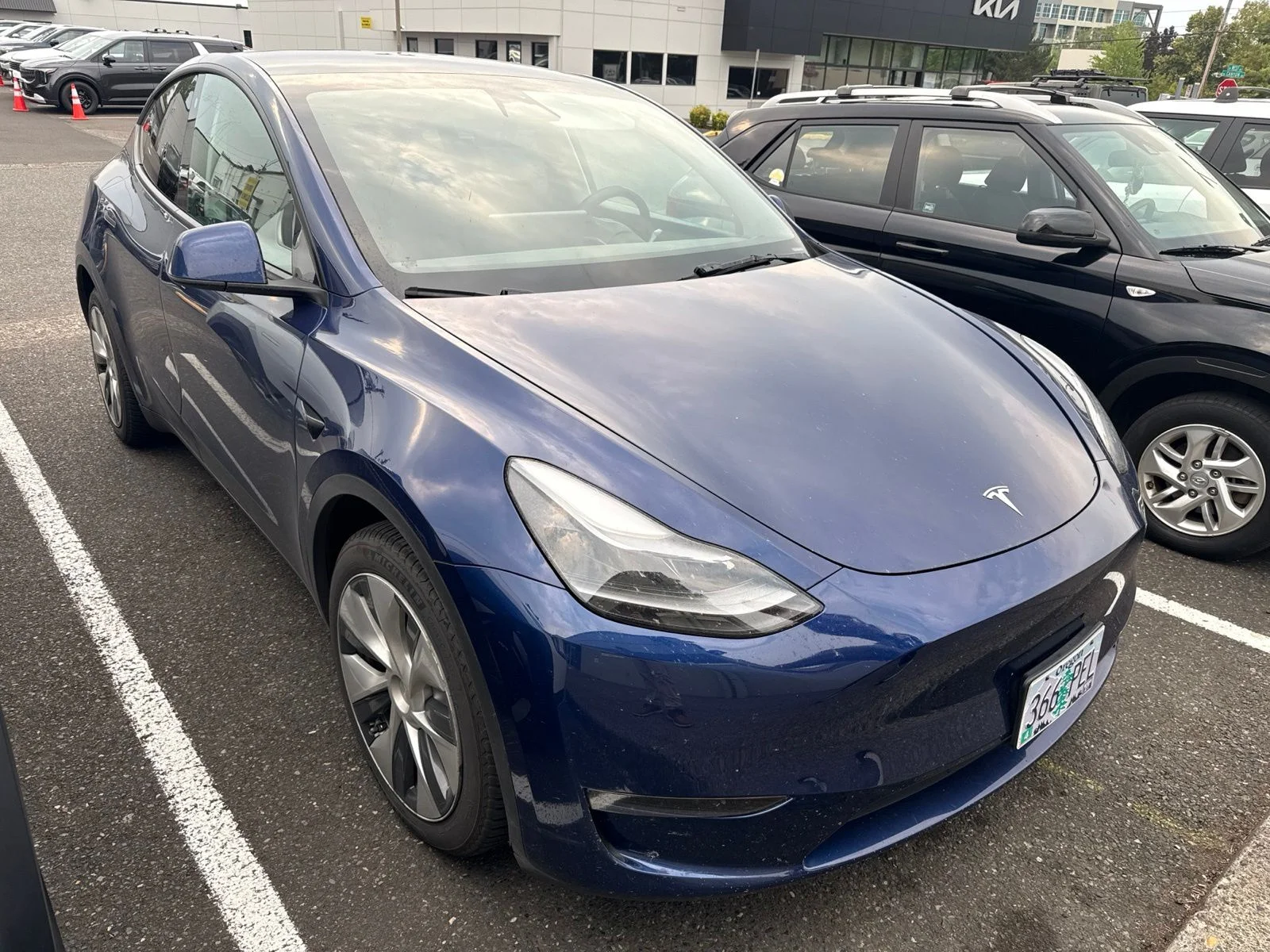Used 2023 Deep Blue Metallic Tesla Long Range image 2