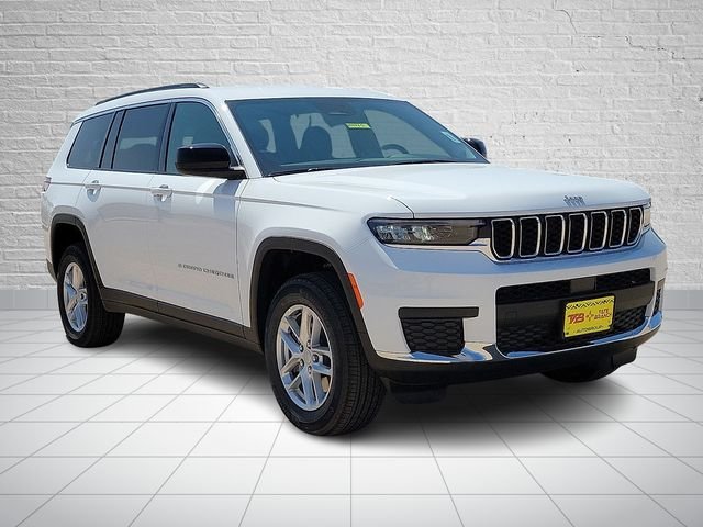 New 2026 Bright White Clearcoat Jeep Laredo image 6