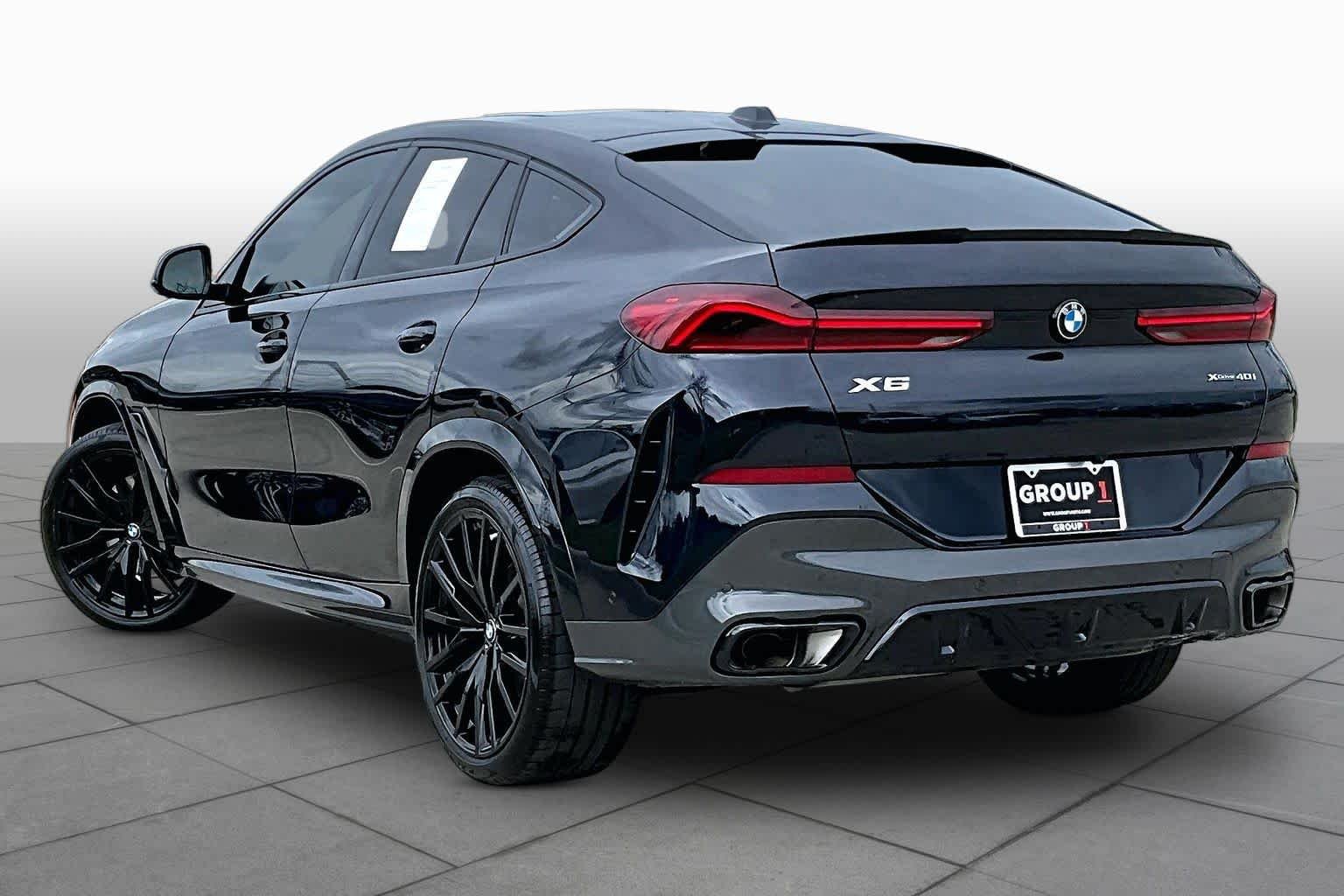 Used 2025 Carbon Black Metallic BMW xDrive40i image 11