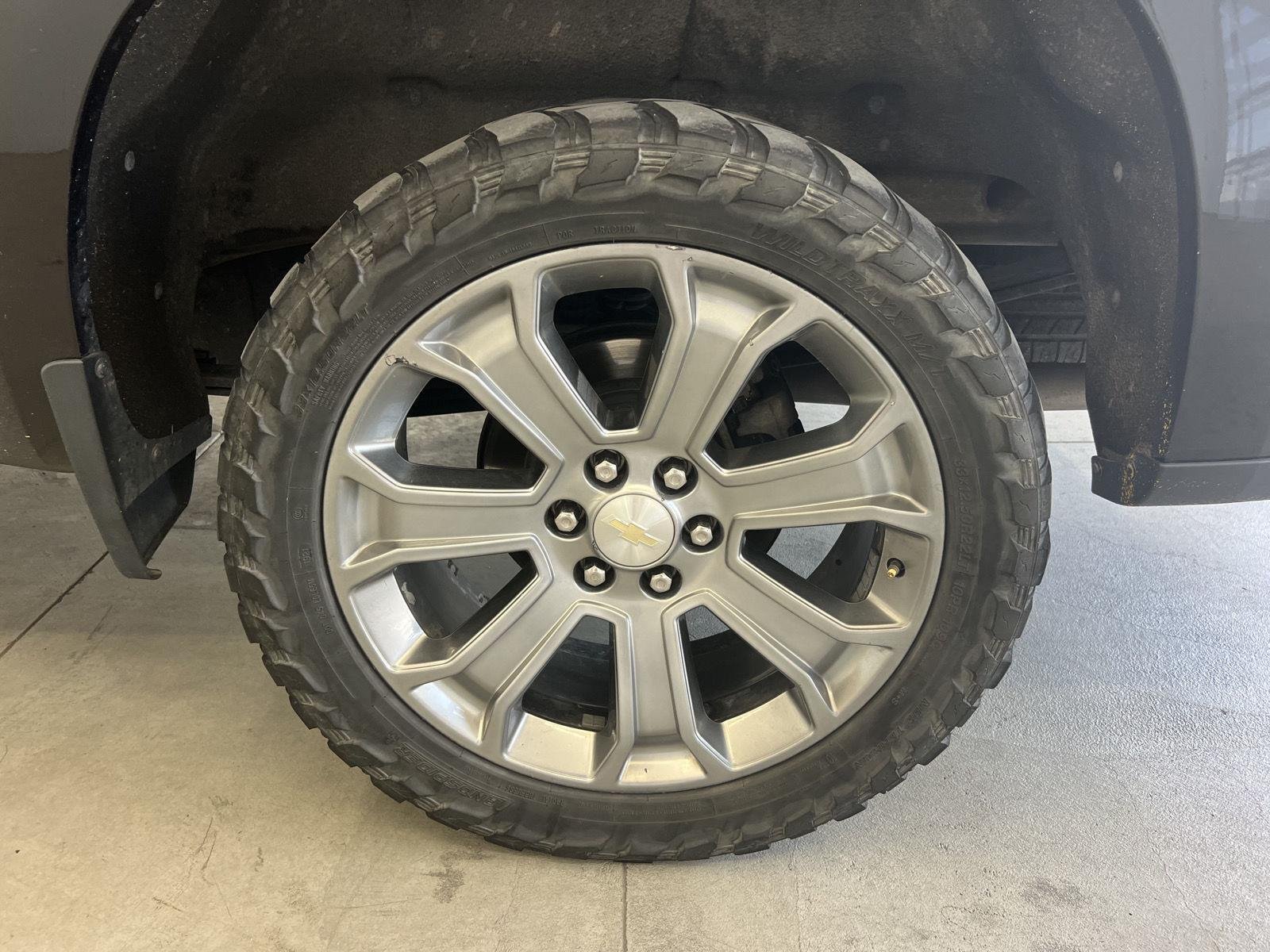 Used 2021 BLACK Chevrolet High Country image 13