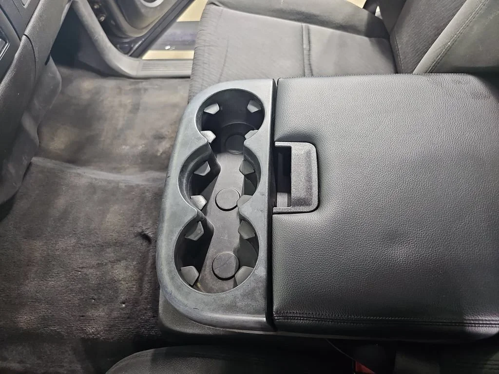 Used 2011 TAUPE GRAY METALLIC Chevrolet LT image 27