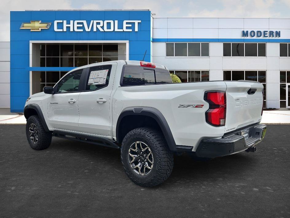 New 2026 Summit White Chevrolet ZR2 image 3