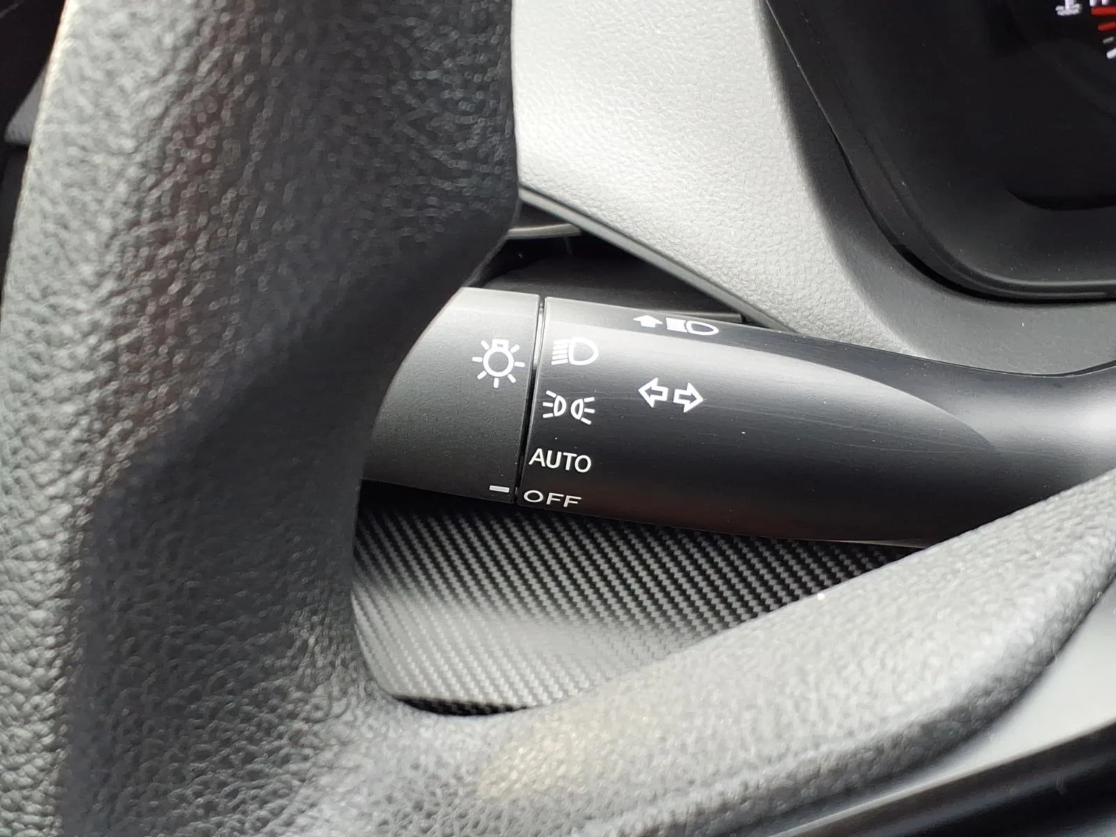Used 2024 BLUE Subaru  image 25