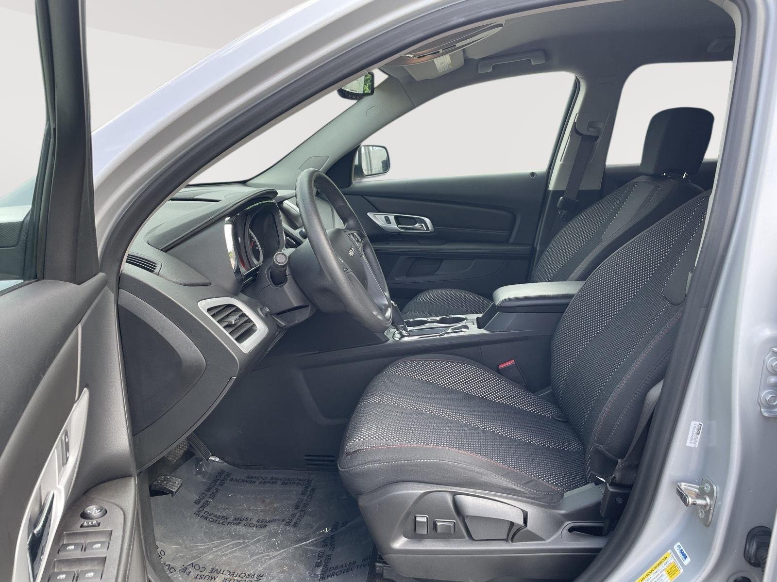 Used 2017 Quicksilver Metallic GMC SLE image 5