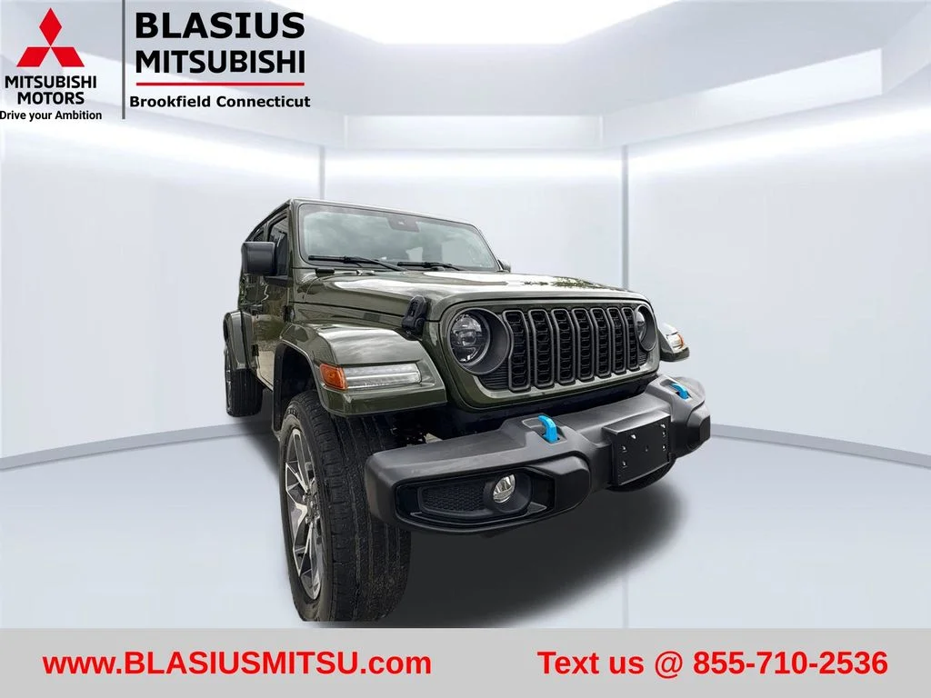 Used 2024 Green Jeep Sport S 4xe image 5