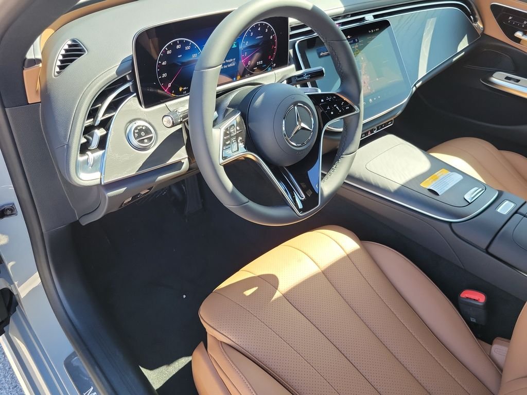 New 2027 MANUFAKTUR Alpine Grey Mercedes-Benz E 450 image 19