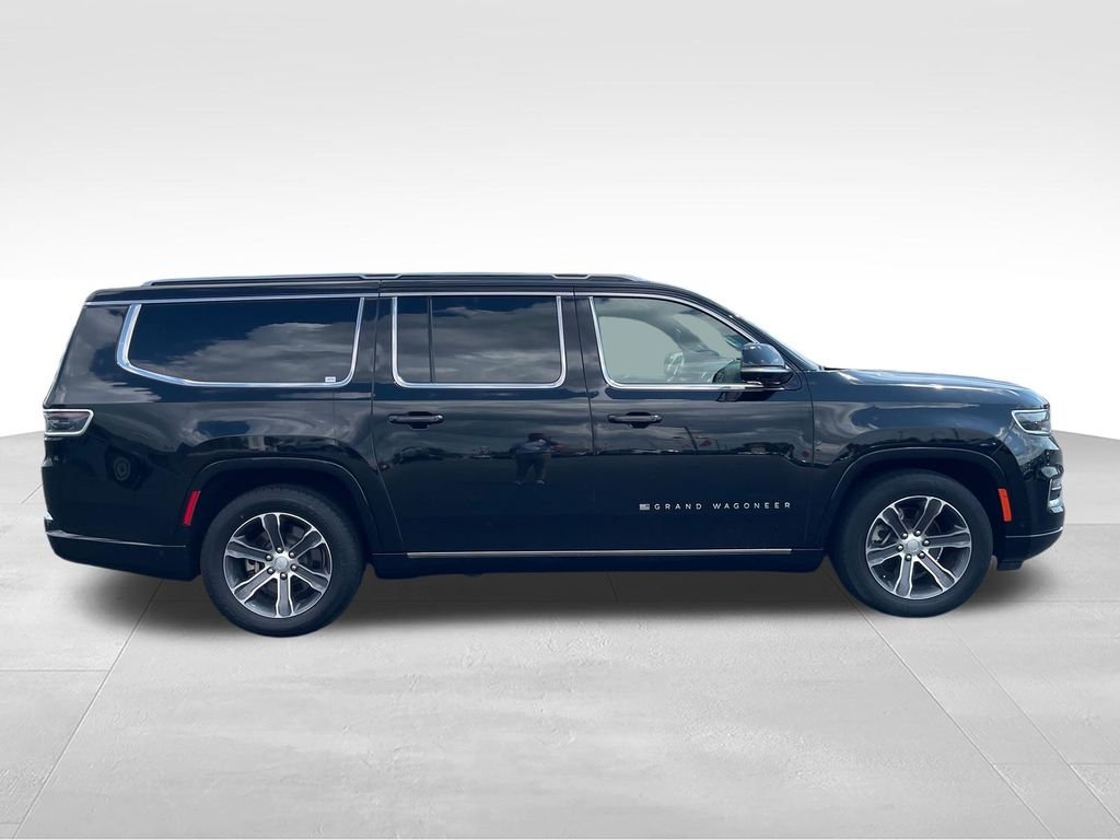 Used 2024 Black Jeep Base image 6