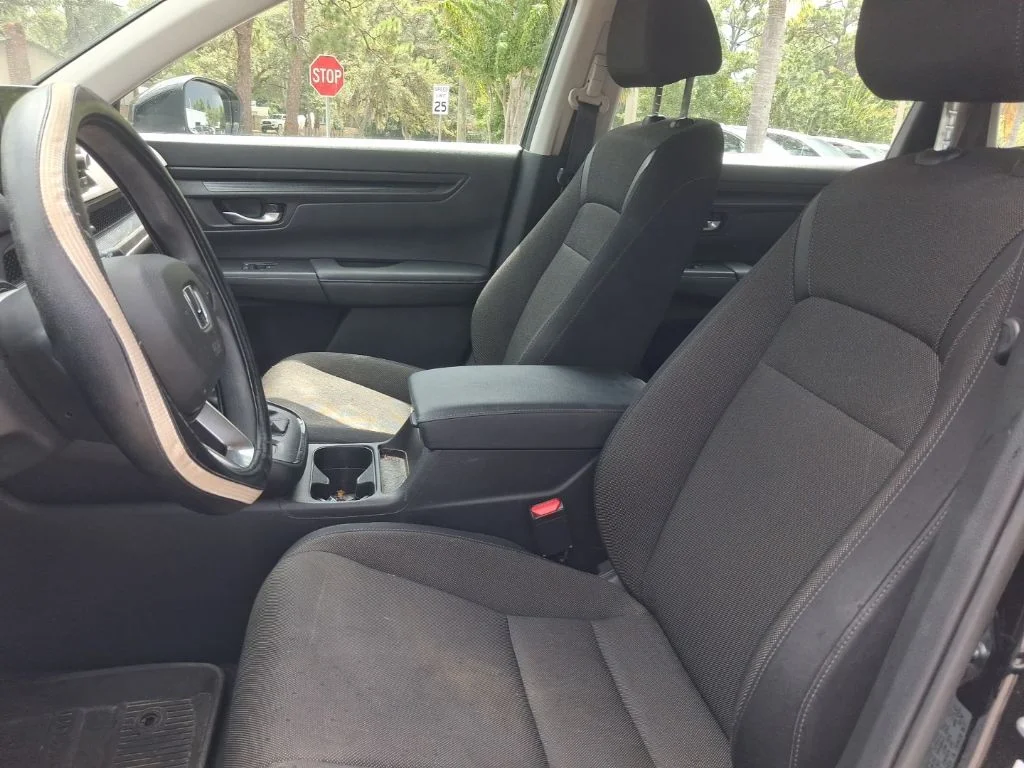 Used 2023  Honda LX image 17