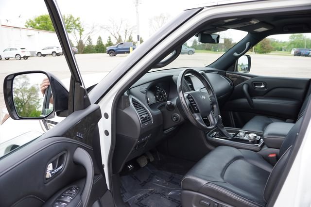 Certified Used 2020 White INFINITI LUXE image 15