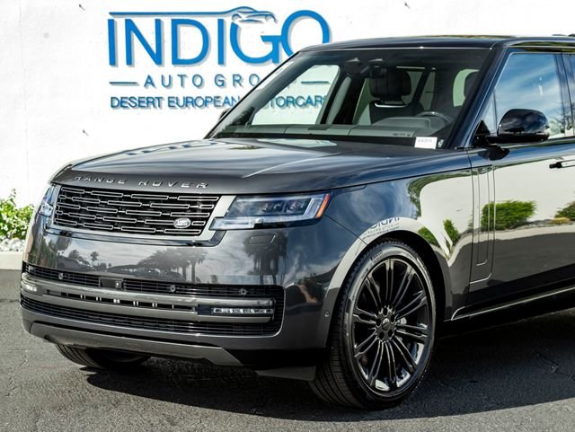 New 2026 Carpathian Grey Land Rover SE image 2