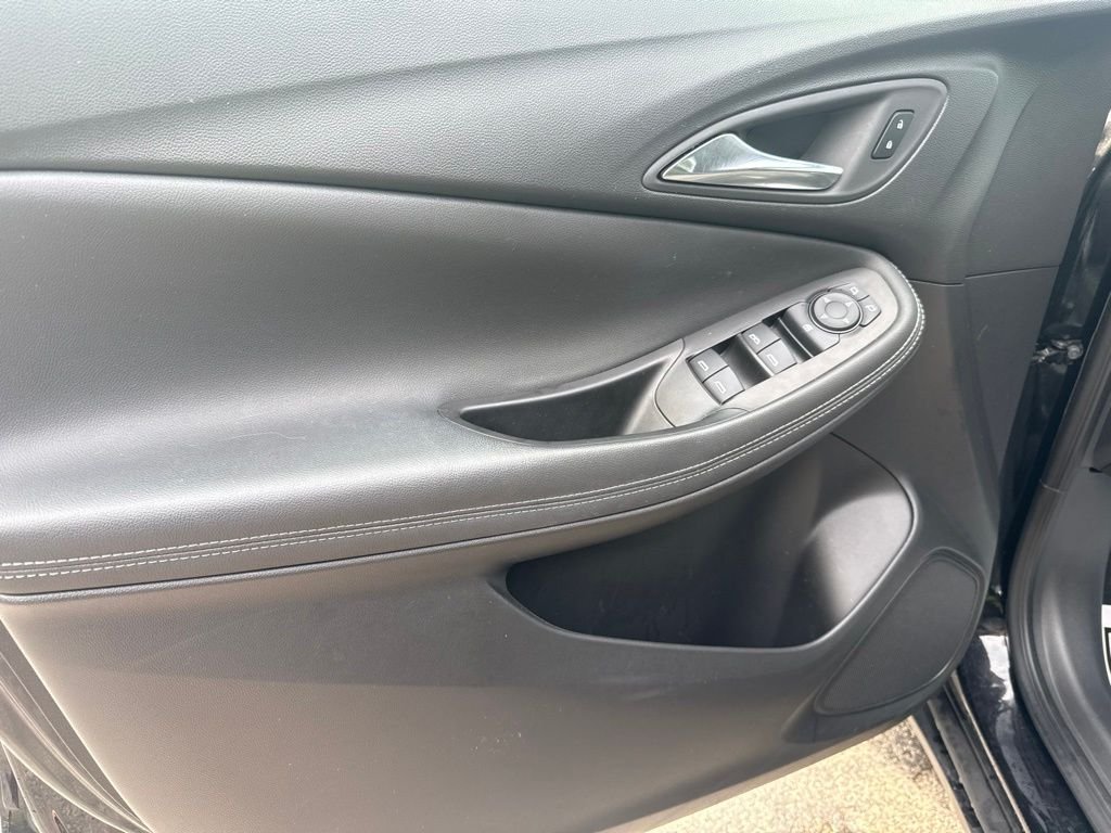 Used 2024 Black Buick Preferred image 19