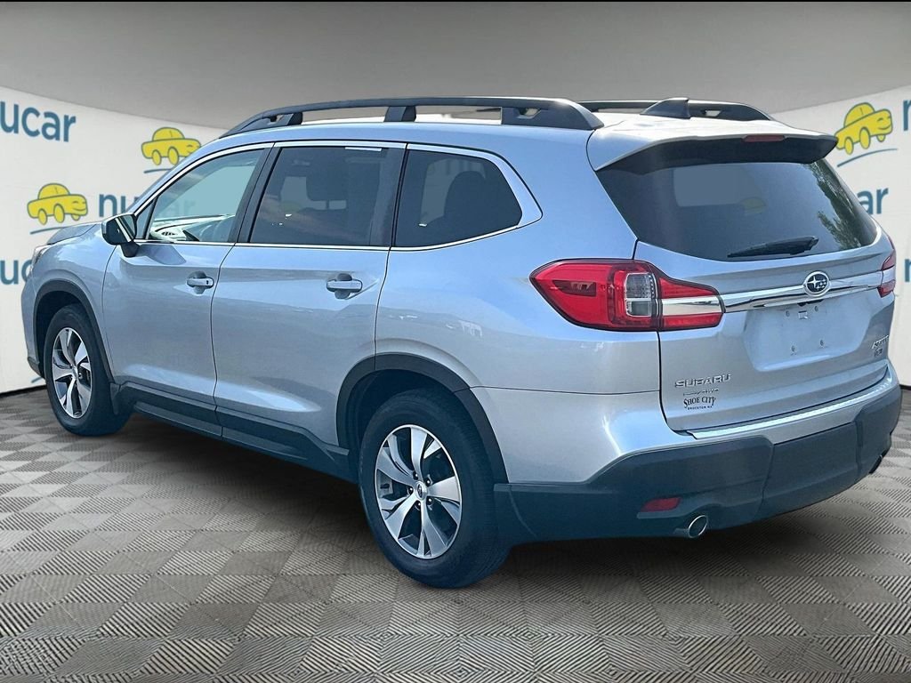 Used 2019 Ice Silver Metallic Subaru Premium image 4