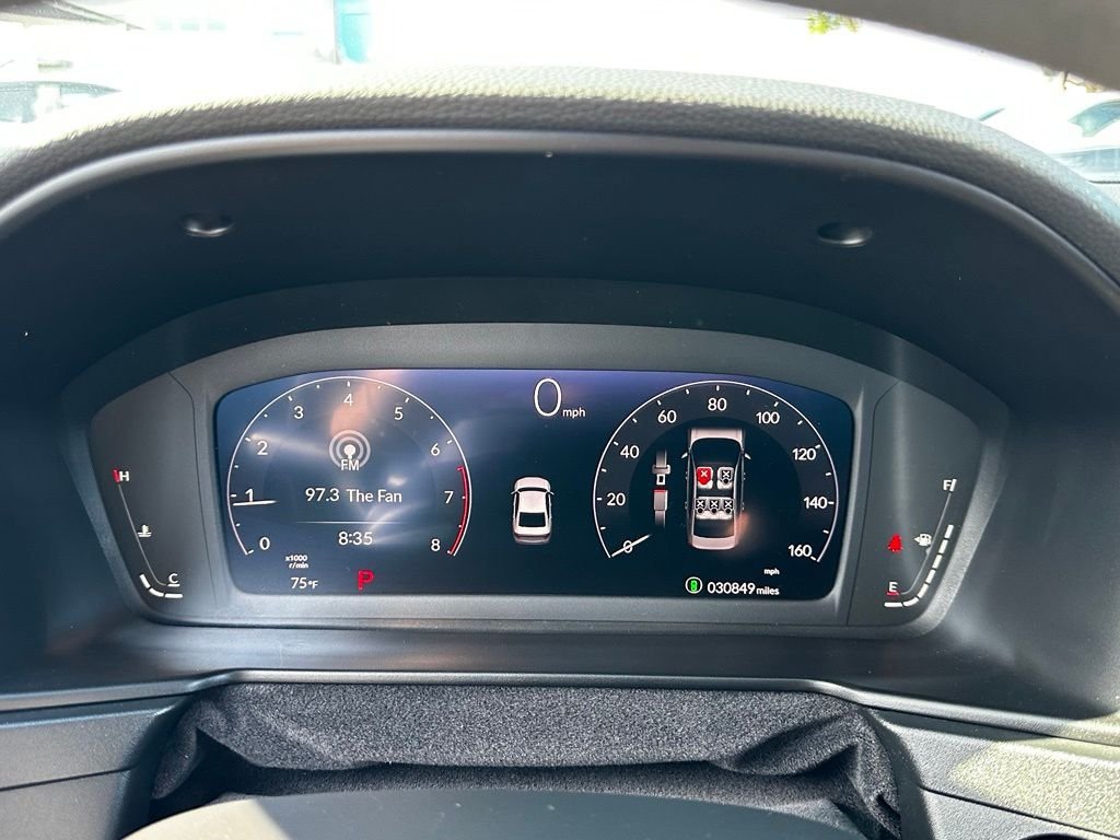 Used 2023 Silver Honda LX image 30