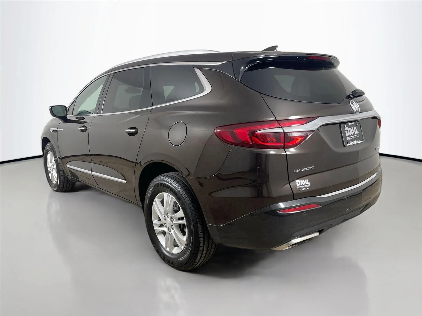 Used 2018 Havana Metallic Buick Essence image 10