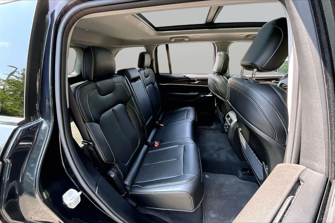 Used 2023 Black Jeep Limited image 24