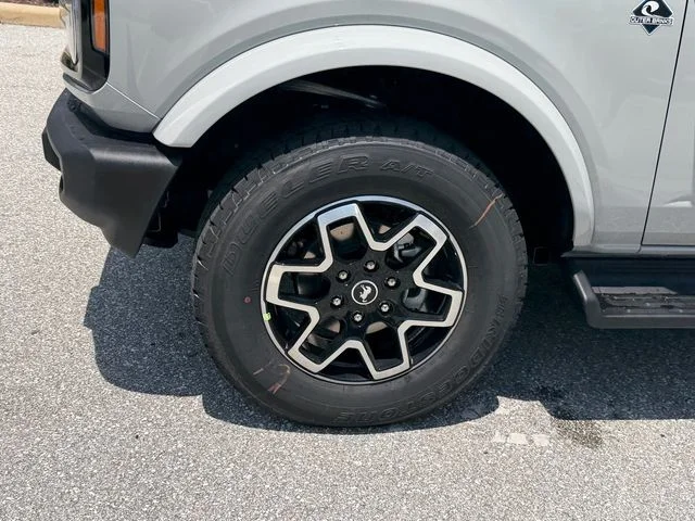 New 2026 Gray Ford Outer Banks image 4