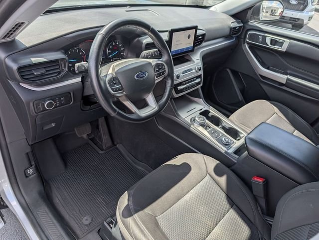 Used 2023 Silver Ford XLT image 10