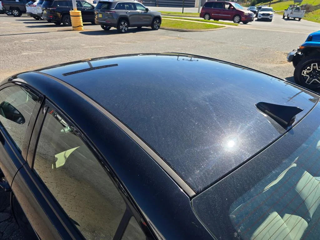 Used 2020 Black Hyundai SEL image 15