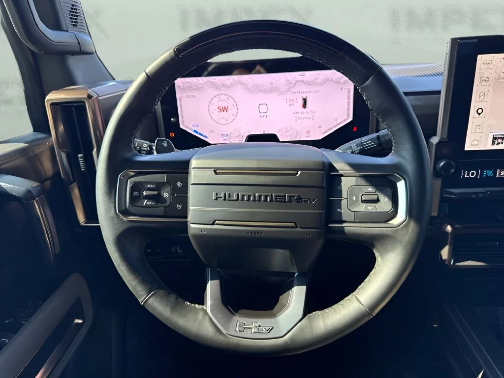 Used 2024 Black GMC 2X image 16