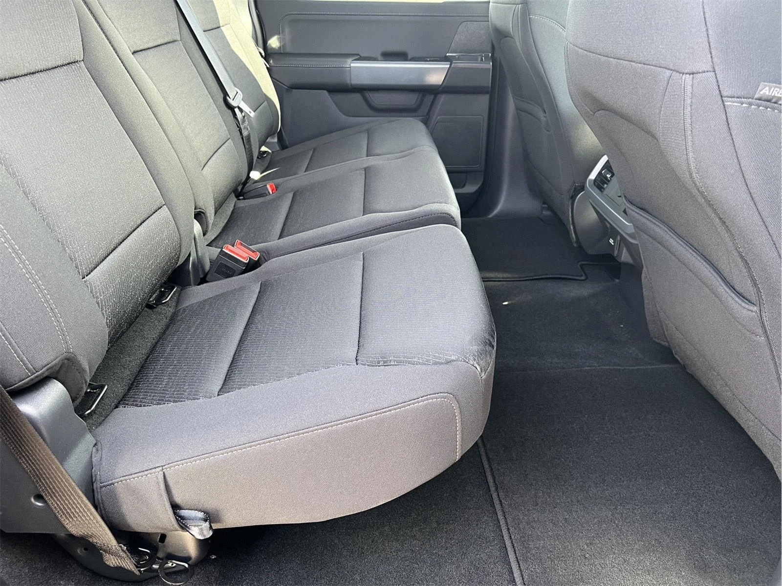 Used 2025 Agate Black Ford XLT image 14