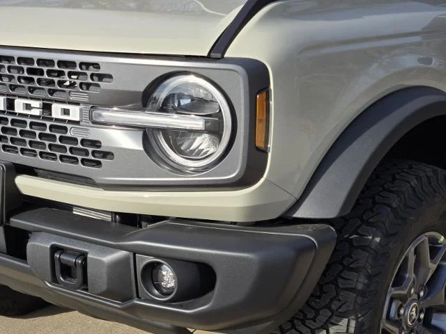 New 2025 Desert Sand Ford Badlands® image 25