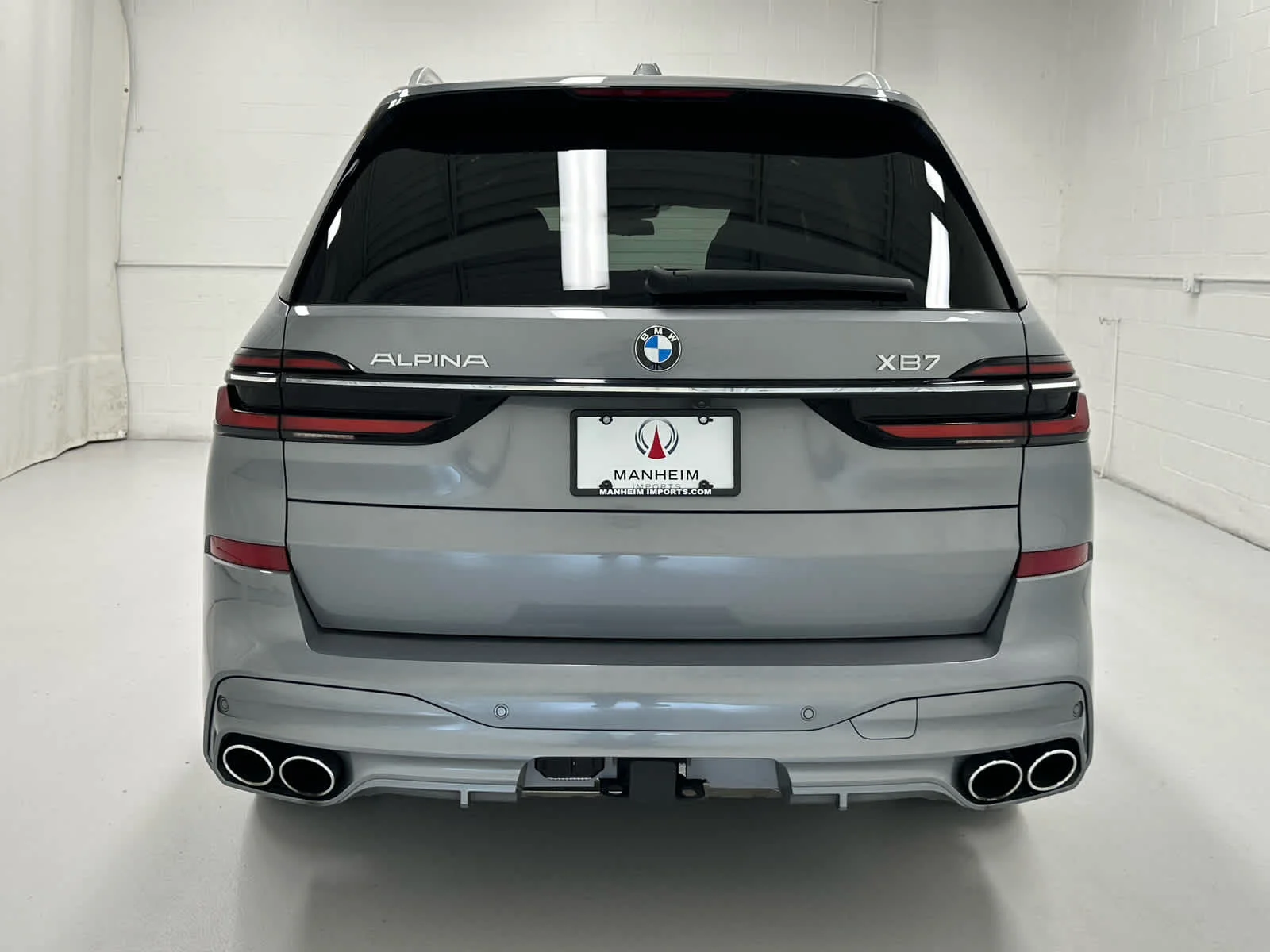 Used 2025 Skyscraper Grey Metallic BMW ALPINA XB7 image 7