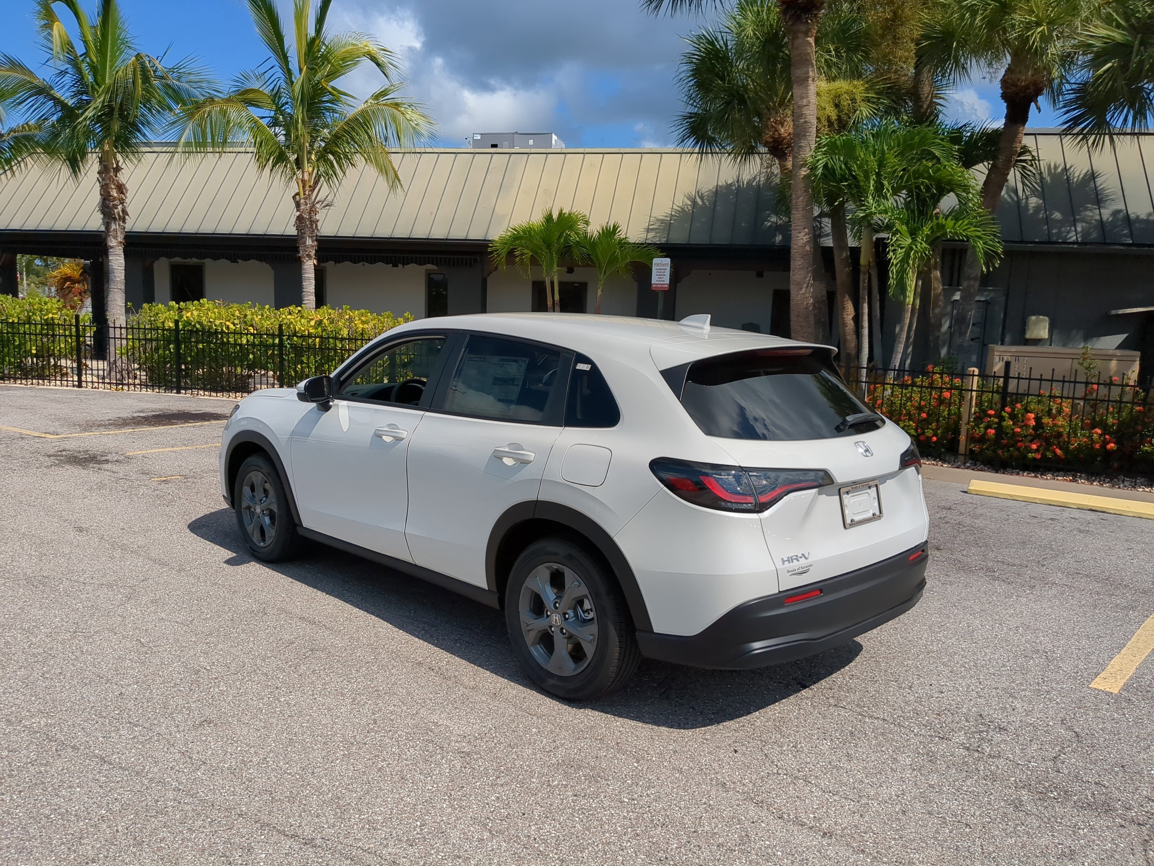 New 2026 Platinum White Pearl Honda LX image 8