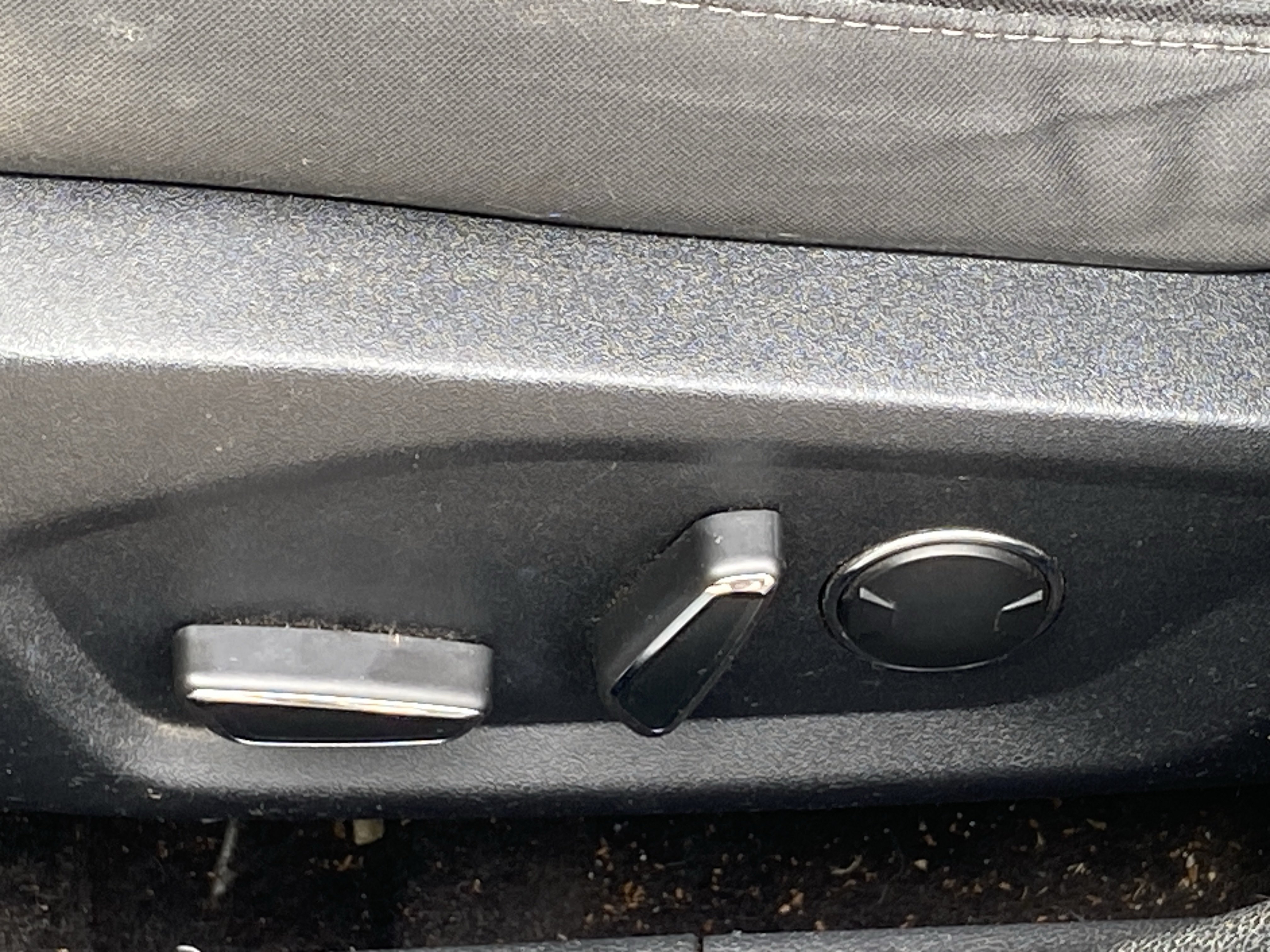 Used 2020  Ford SE image 14