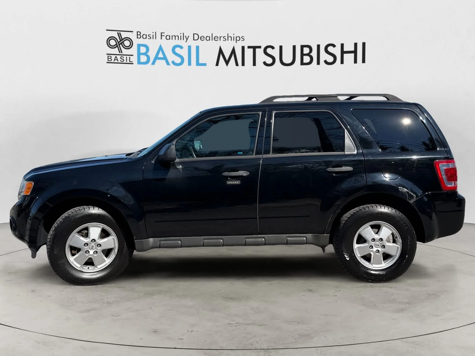Used 2012 Ford Escape XLT with VIN 1FMCU9D7XCKA63172 for sale in Buffalo, NY