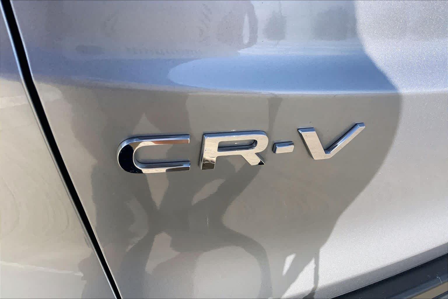 Used 2025 Solar Silver Metallic Honda EX-L image 30