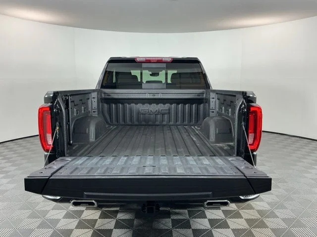Used 2025 Black GMC Denali image 7