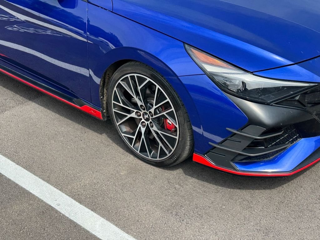 Used 2022 Blue Hyundai Base image 9