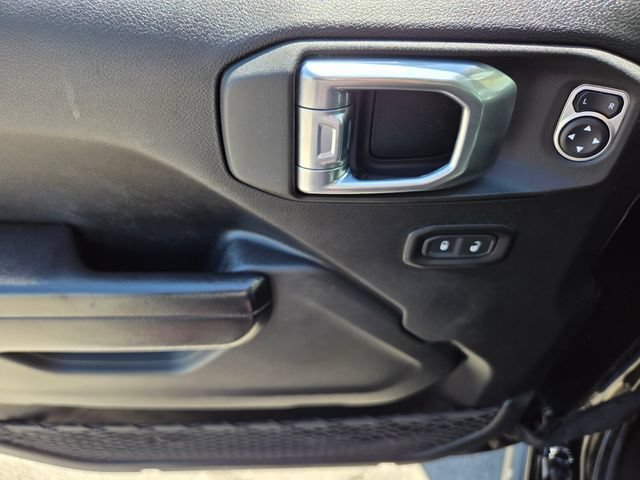 2021 Jeep Wrangler Rubicon - Photo 16