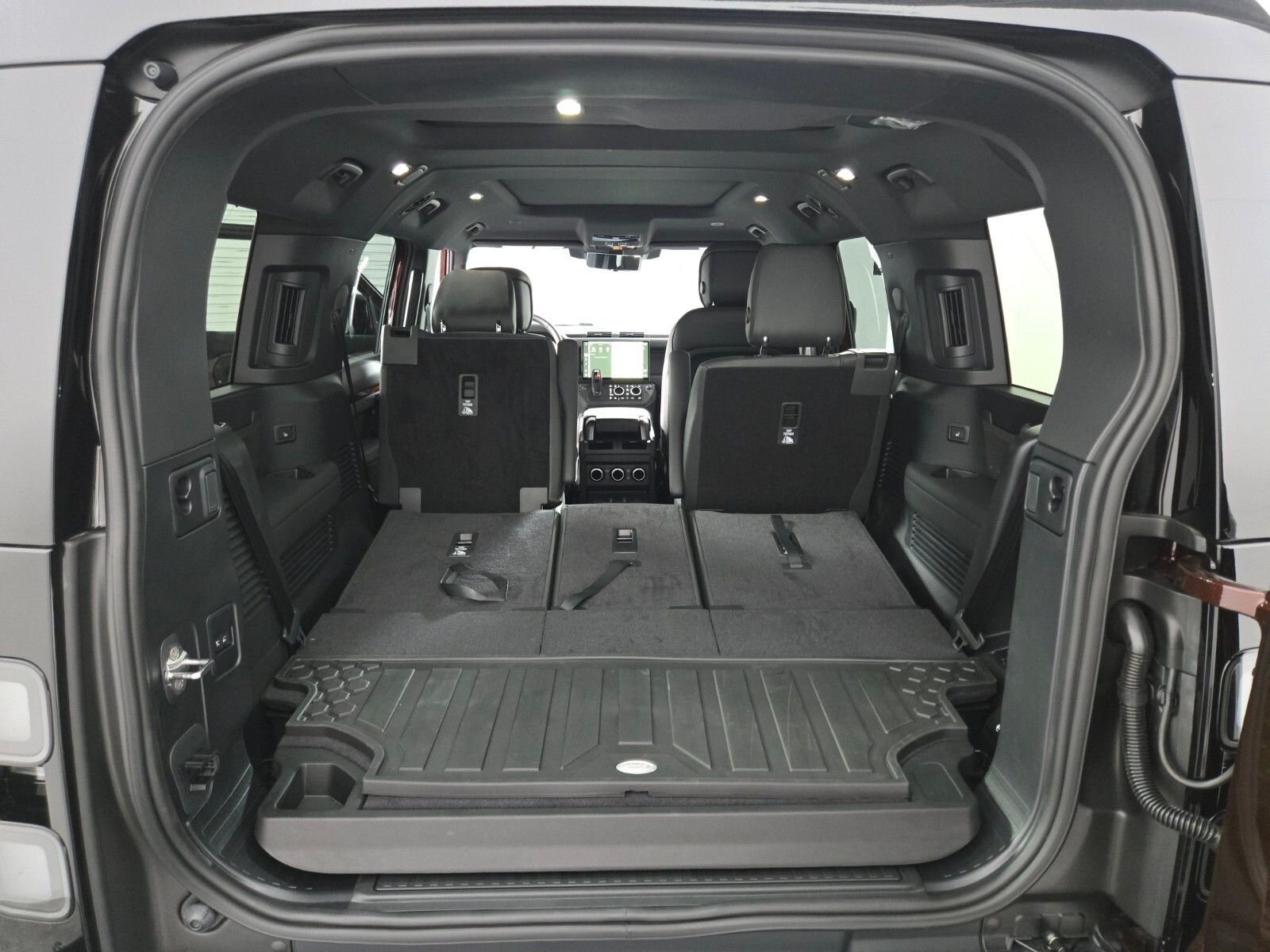 New 2026 Sedona Red Land Rover X-Dynamic SE image 15