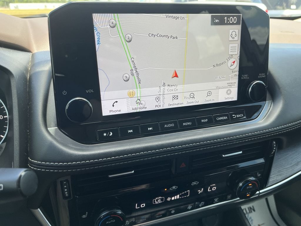Used 2021 Gray Nissan SL image 18