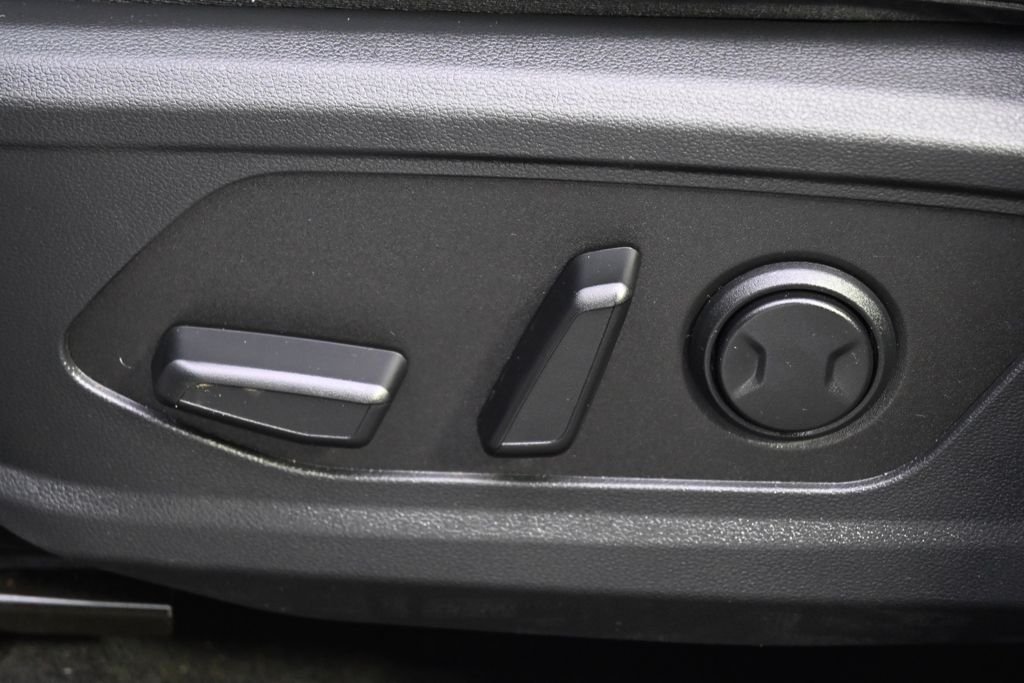 Certified Used 2024 White Pearl Hyundai SEL image 10
