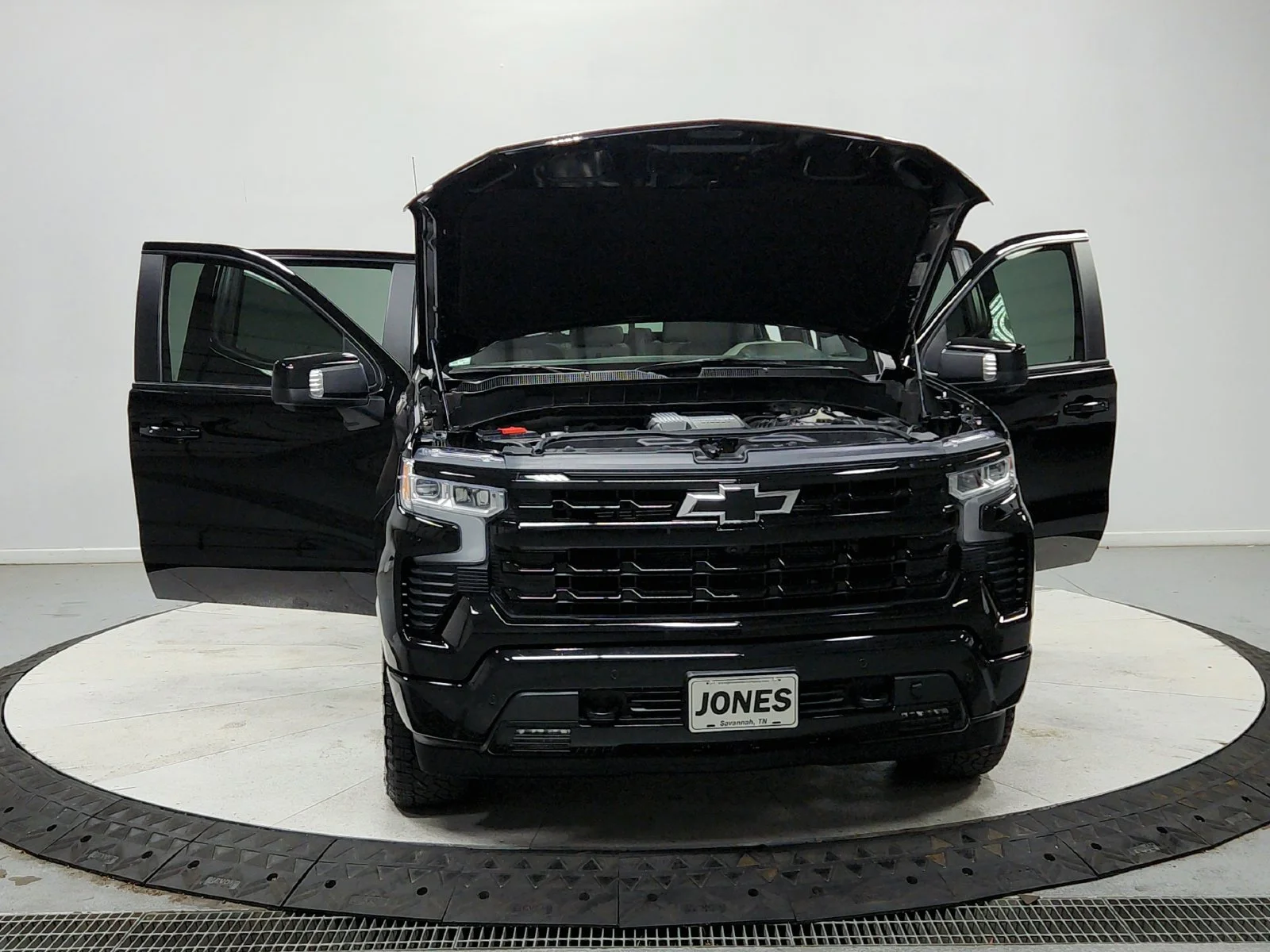 Used 2024 Black Chevrolet RST image 11
